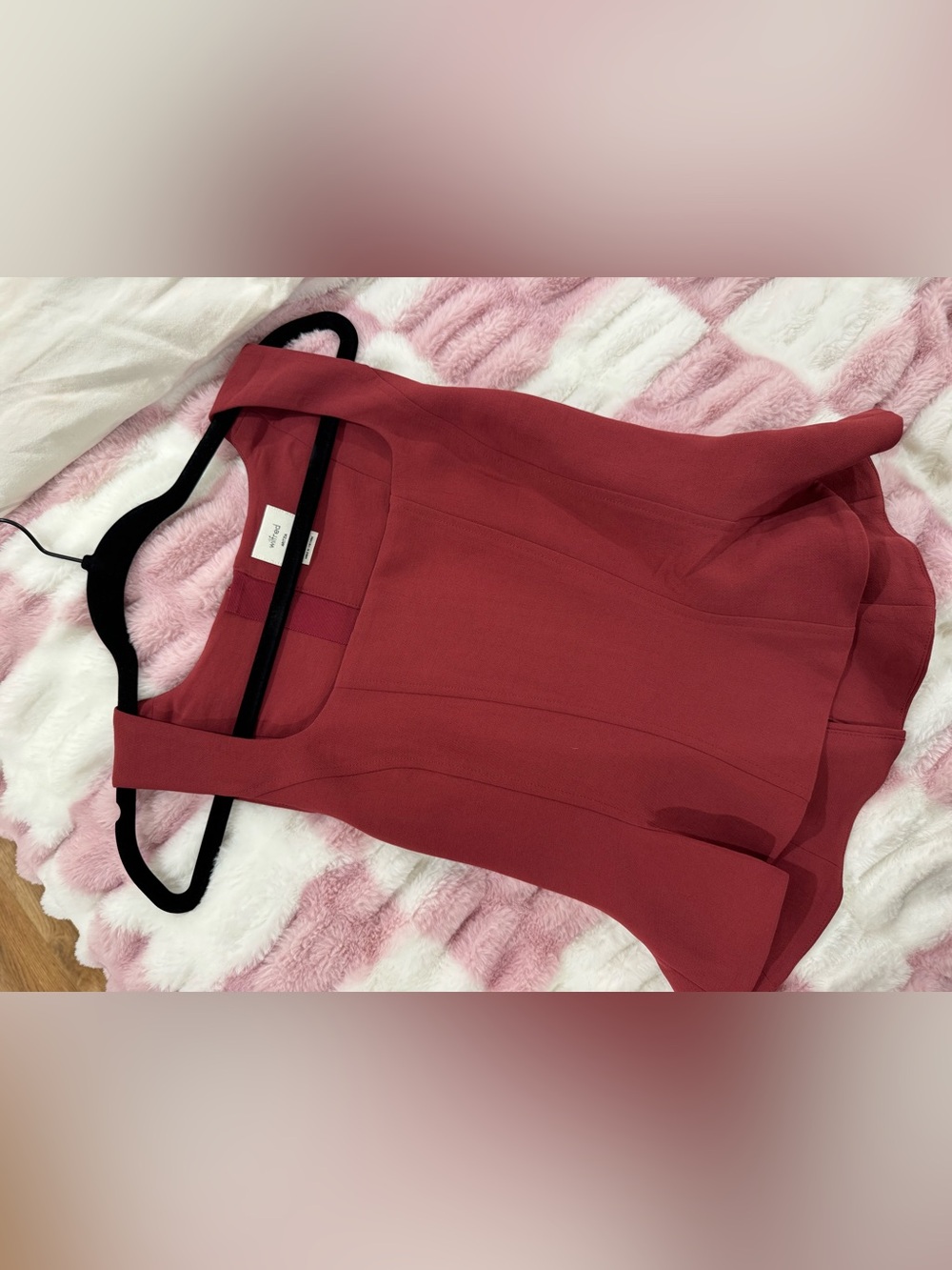 Wilfred
RHODORA BUSTIER
Item no: 111234